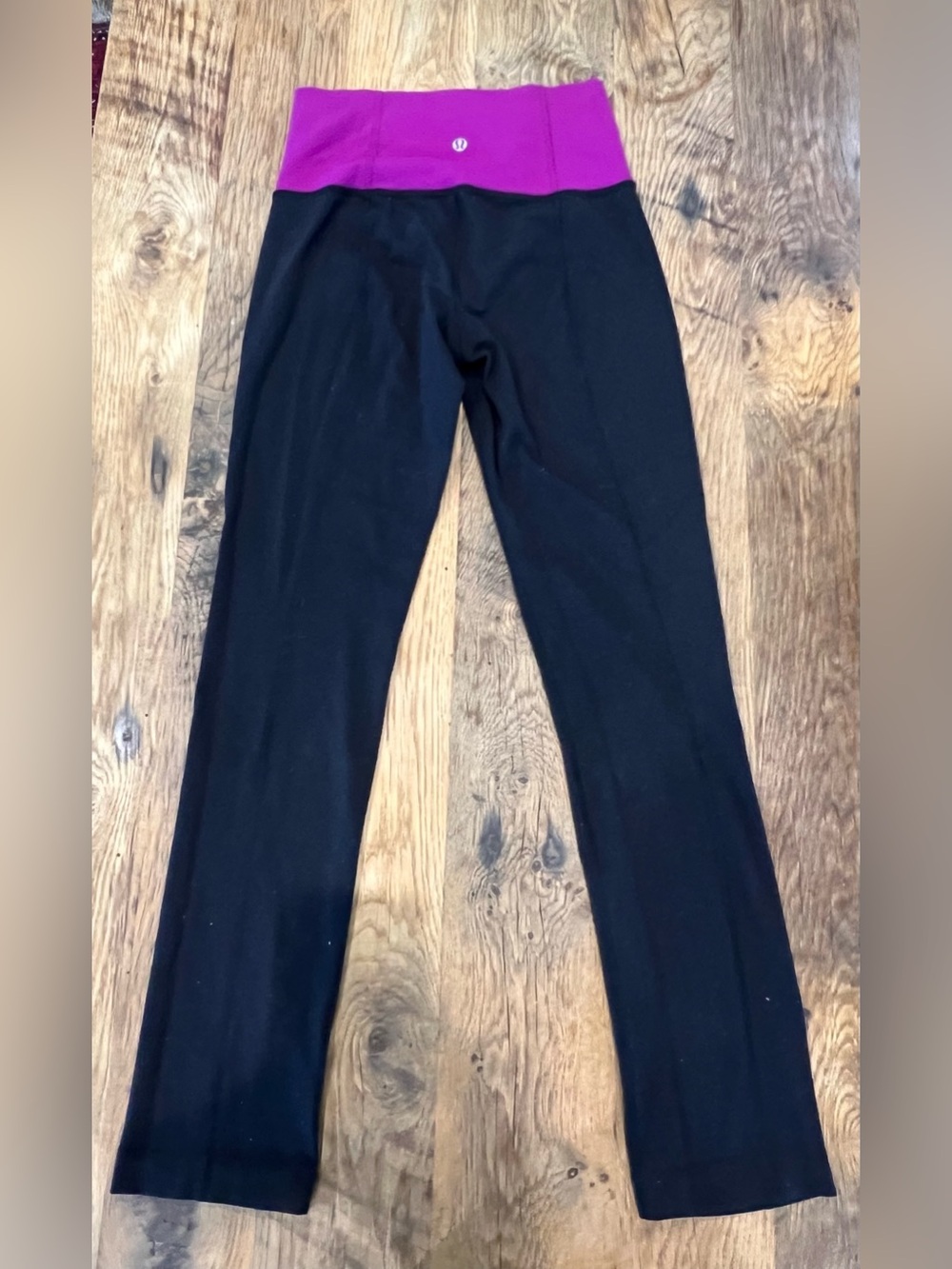 lululemon athletica Black Leggings with Magenta Waistband